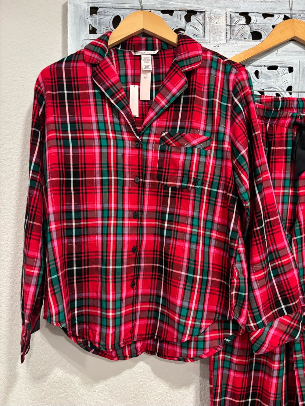 NEW Victoria's Secret Lightweight Tartan Flannel Holiday Pajama Set - Picture 5 of 8